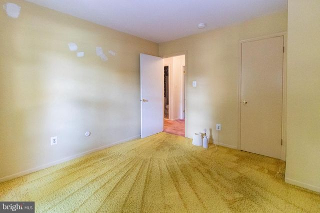 932 KINGS CRFT, Cherry Hill, NJ 08034