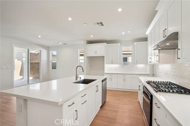 73564 Raphael Drive, Palm Desert, CA 92211