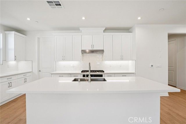 73564 Raphael Drive, Palm Desert, CA 92211