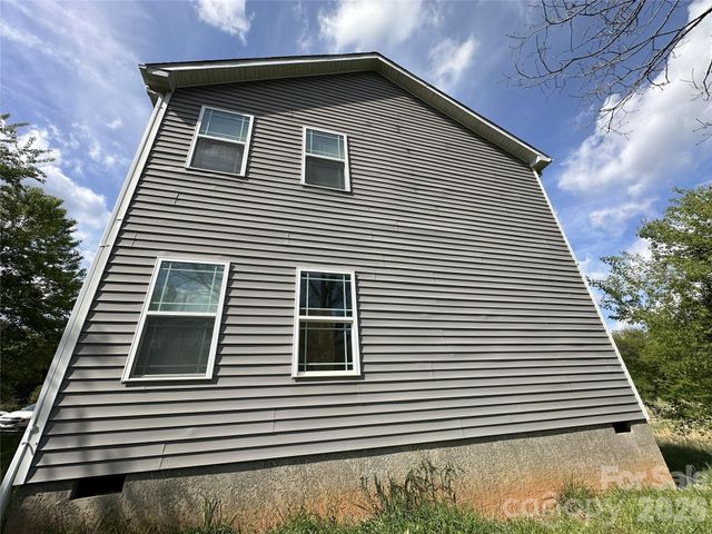 5149 Deer Meadow Lane, Morganton, NC 28655
