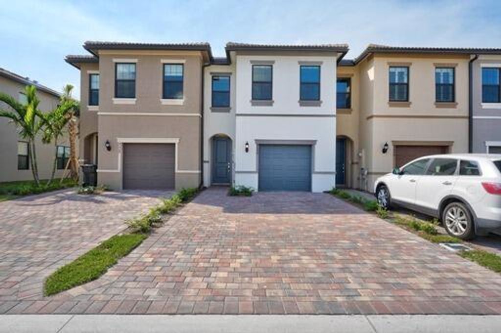 8632 Escue Street, Lake Worth, FL 33467