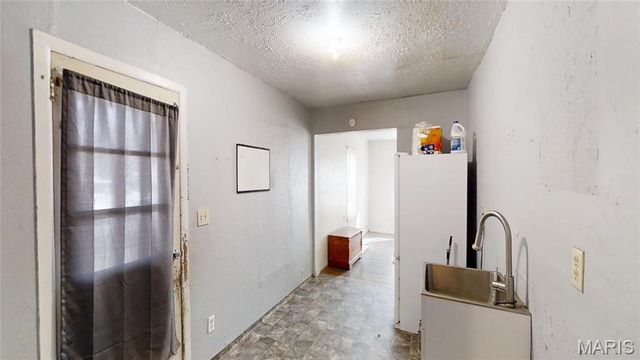 701 White Avenue, Greenville, IL 62246