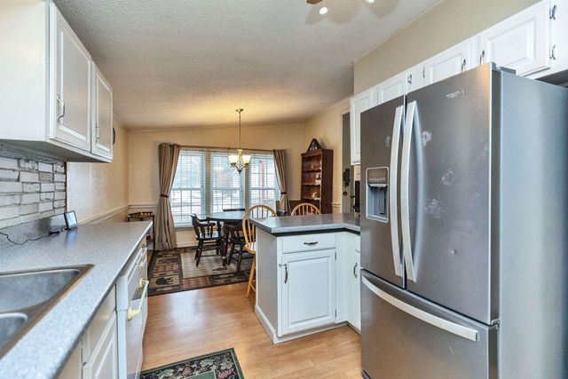 28 Willow Terrace, Loudon, NH 03307