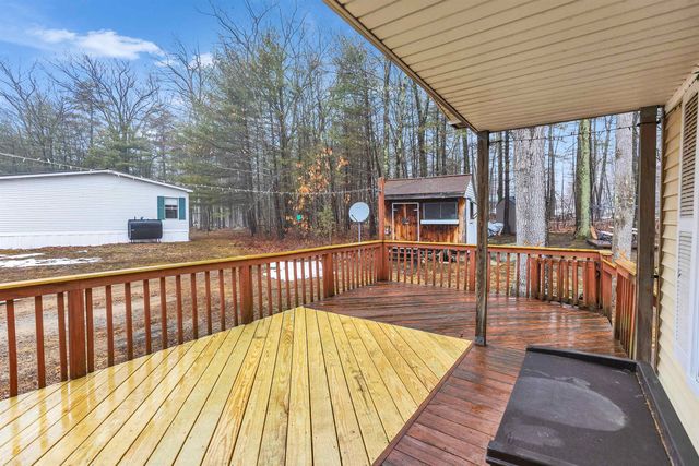 28 Willow Terrace, Loudon, NH 03307