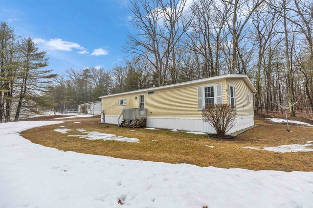 28 Willow Terrace, Loudon, NH 03307