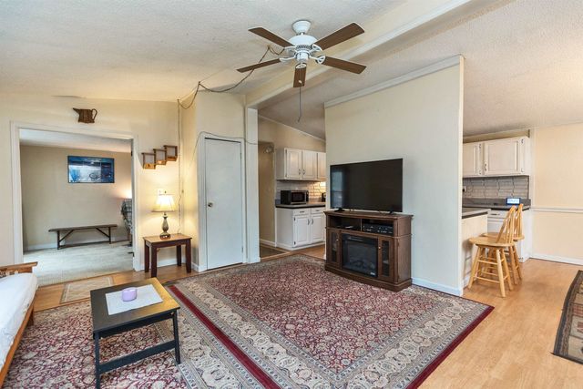 28 Willow Terrace, Loudon, NH 03307