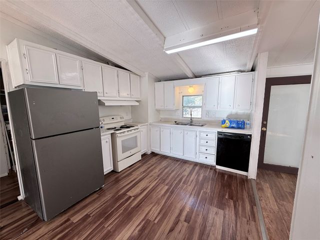 111 King Road, Hackberry, TX 75036