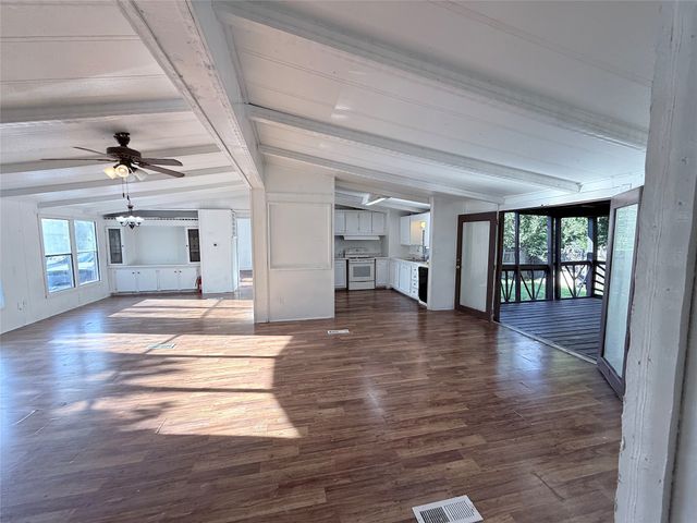 111 King Road, Hackberry, TX 75036