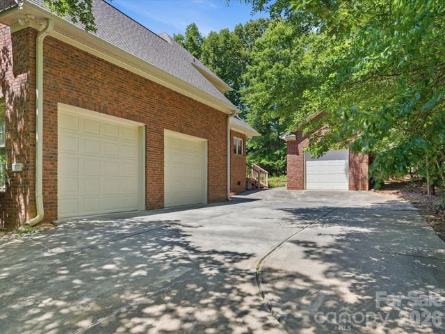 707 Mayfield Court, Fort Mill, SC 29715