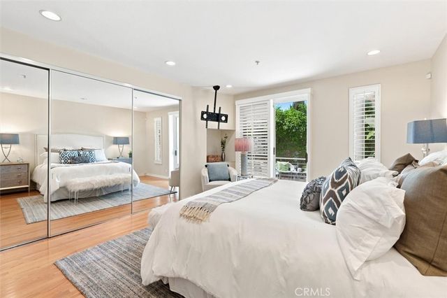 943 14th Street 101, Santa Monica, CA 90403