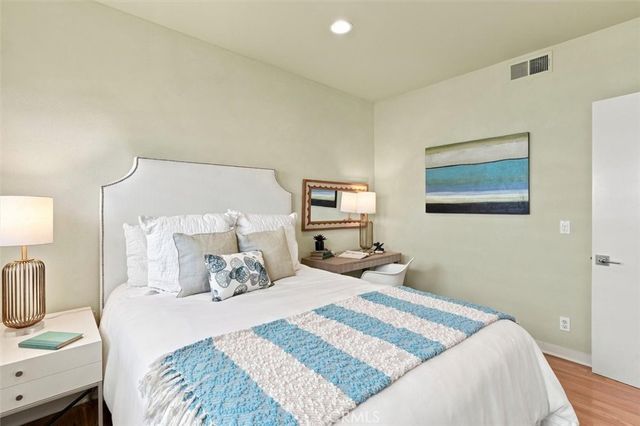 943 14th Street 101, Santa Monica, CA 90403