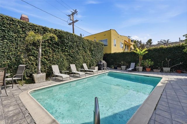 943 14th Street 101, Santa Monica, CA 90403