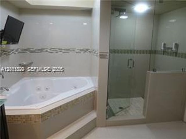 1912 S Ocean Dr 3D, Hallandale Beach, FL 33009