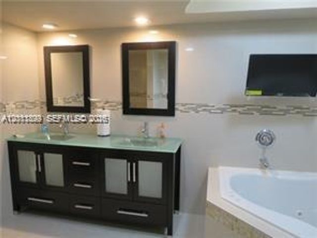 1912 S Ocean Dr 3D, Hallandale Beach, FL 33009