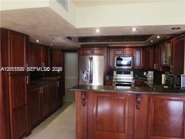 1912 S Ocean Dr 3D, Hallandale Beach, FL 33009