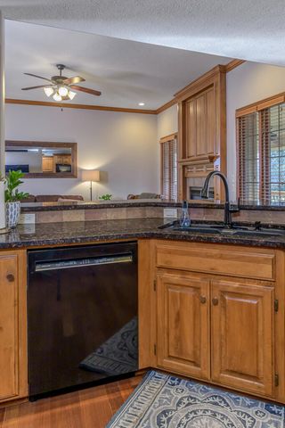 2992 W Nottingham Street, Springfield, MO 65810