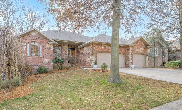 2992 W Nottingham Street, Springfield, MO 65810