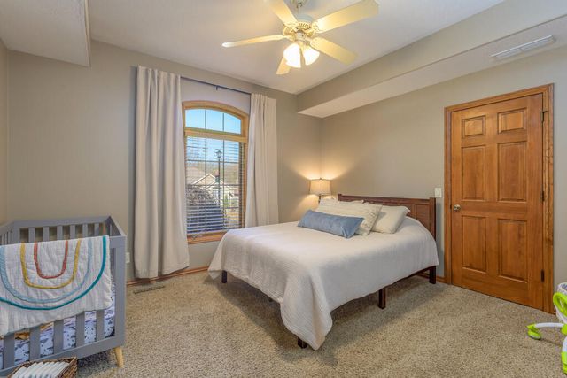 2992 W Nottingham Street, Springfield, MO 65810