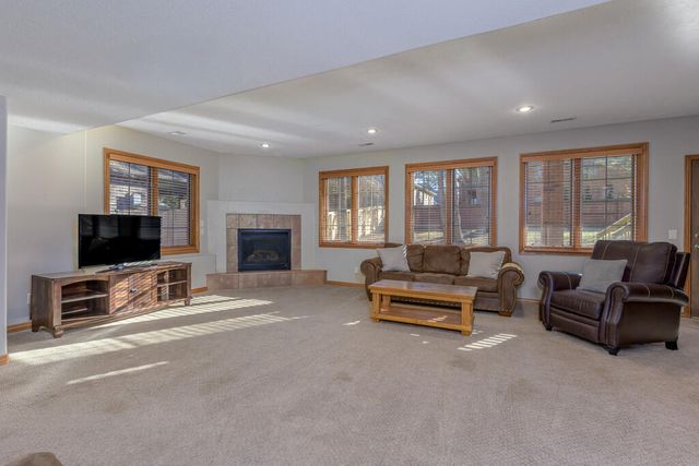 2992 W Nottingham Street, Springfield, MO 65810