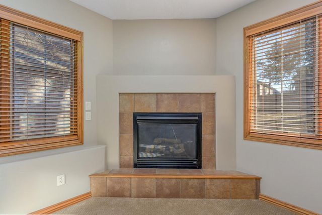 2992 W Nottingham Street, Springfield, MO 65810