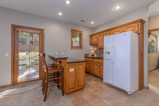 2992 W Nottingham Street, Springfield, MO 65810