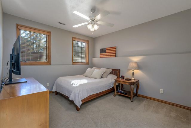 2992 W Nottingham Street, Springfield, MO 65810