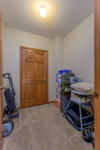 2992 W Nottingham Street, Springfield, MO 65810