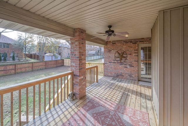 2992 W Nottingham Street, Springfield, MO 65810