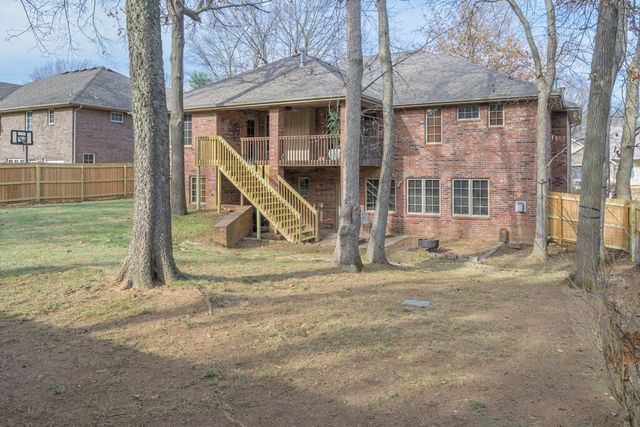 2992 W Nottingham Street, Springfield, MO 65810