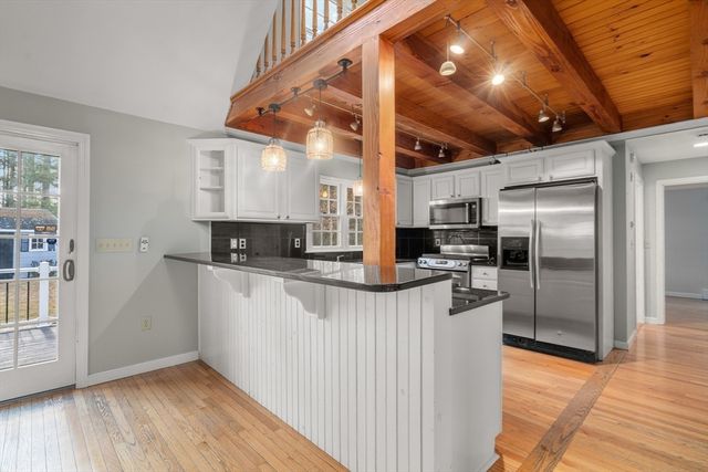 55 Cranberry Road, Carver, MA 02330