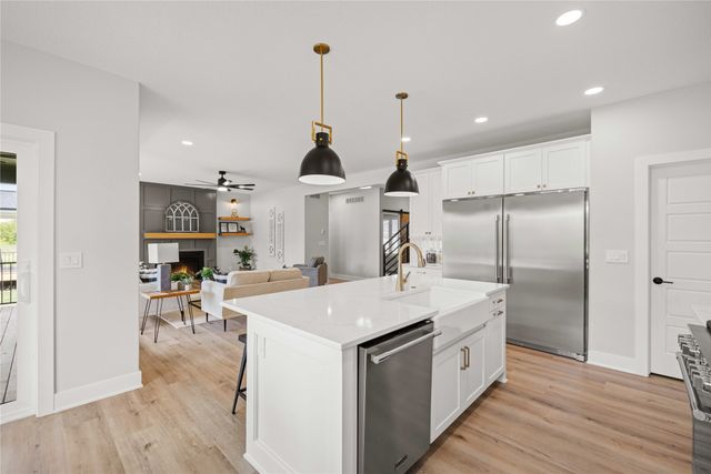 9814 Watermeadow Circle, Johnston, IA 50131