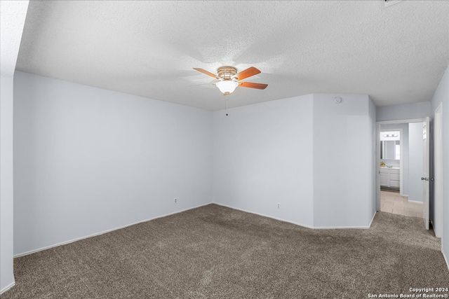 7122 SUNLIT TRAIL DR, San Antonio, TX 78244