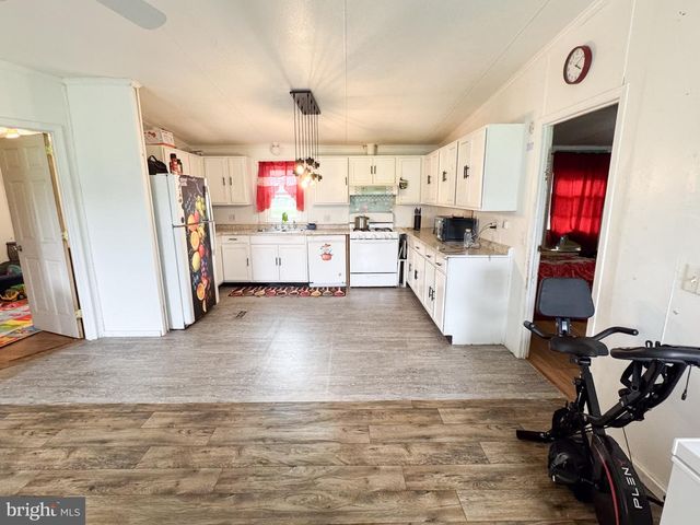 4512 WOODPECKER RD, Seaford, DE 19973