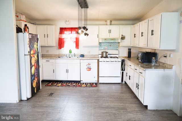 4512 WOODPECKER RD, Seaford, DE 19973