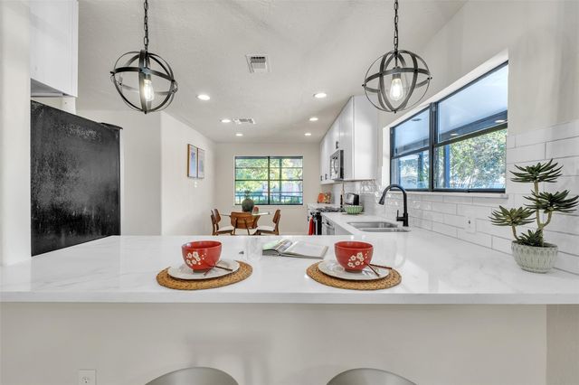 5502 Hewitt Dr Drive, Houston, TX 77092