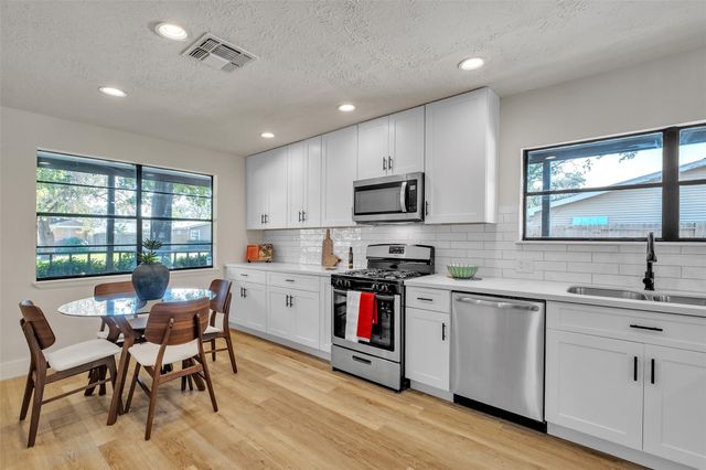 5502 Hewitt Dr Drive, Houston, TX 77092