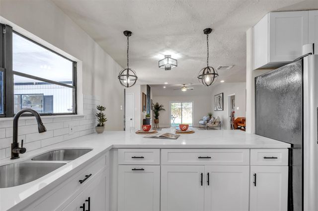 5502 Hewitt Dr Drive, Houston, TX 77092