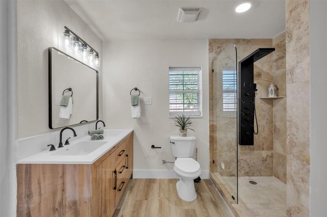 5502 Hewitt Dr Drive, Houston, TX 77092