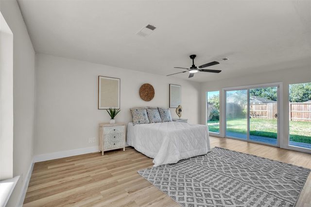 5502 Hewitt Dr Drive, Houston, TX 77092