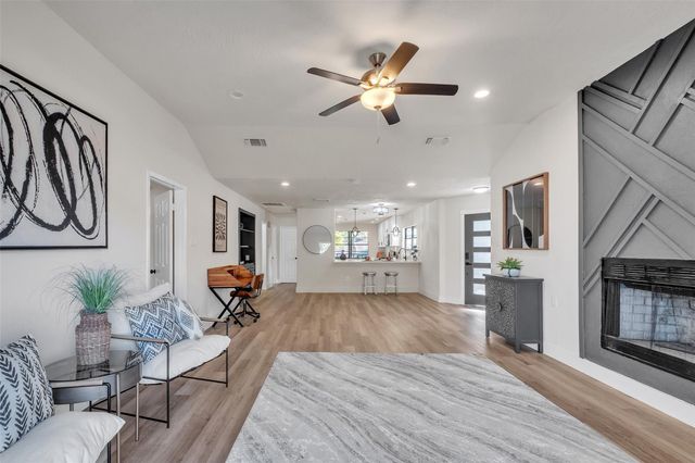 5502 Hewitt Dr Drive, Houston, TX 77092