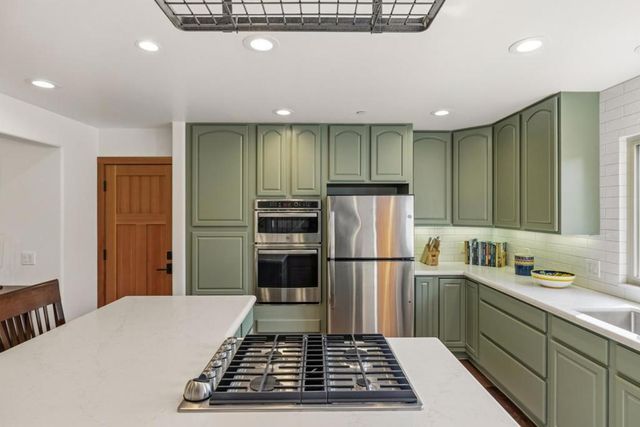 801 Junipero Avenue, Pacific Grove, CA 93950