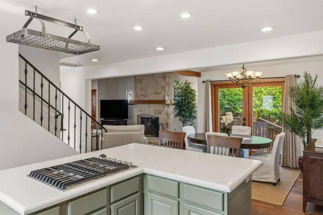 801 Junipero Avenue, Pacific Grove, CA 93950