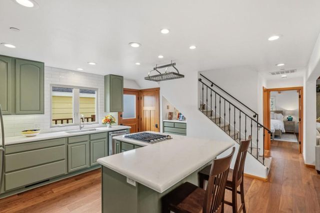 801 Junipero Avenue, Pacific Grove, CA 93950