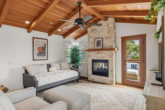 801 Junipero Avenue, Pacific Grove, CA 93950