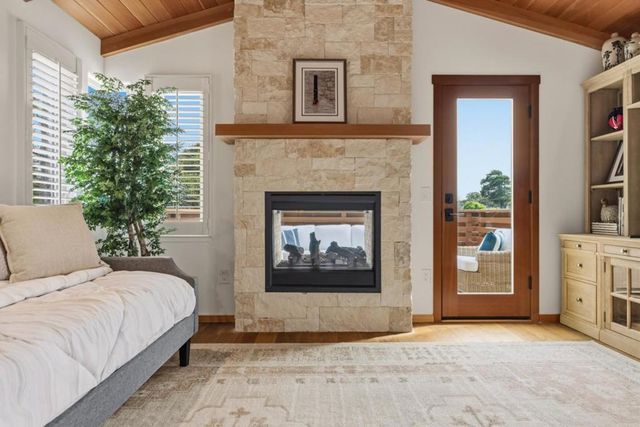 801 Junipero Avenue, Pacific Grove, CA 93950