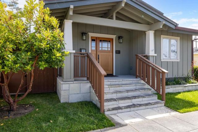 801 Junipero Avenue, Pacific Grove, CA 93950