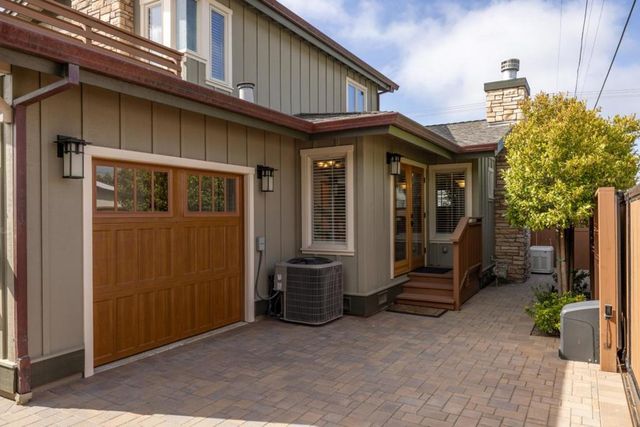 801 Junipero Avenue, Pacific Grove, CA 93950