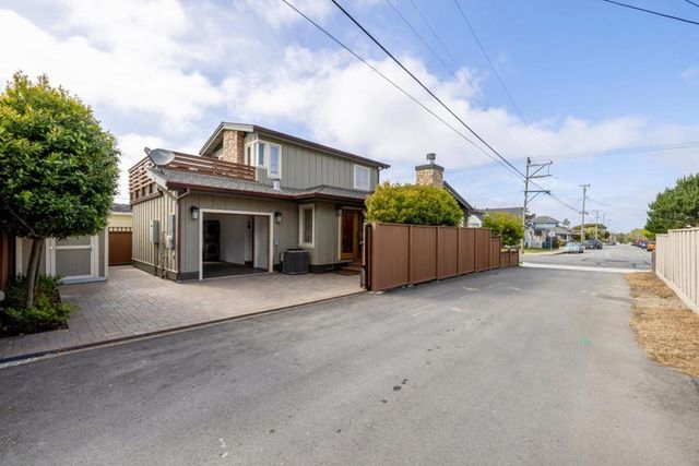 801 Junipero Avenue, Pacific Grove, CA 93950