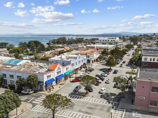 801 Junipero Avenue, Pacific Grove, CA 93950