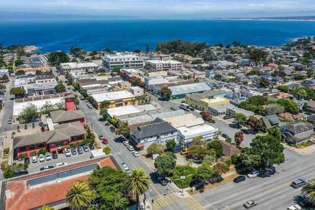 801 Junipero Avenue, Pacific Grove, CA 93950